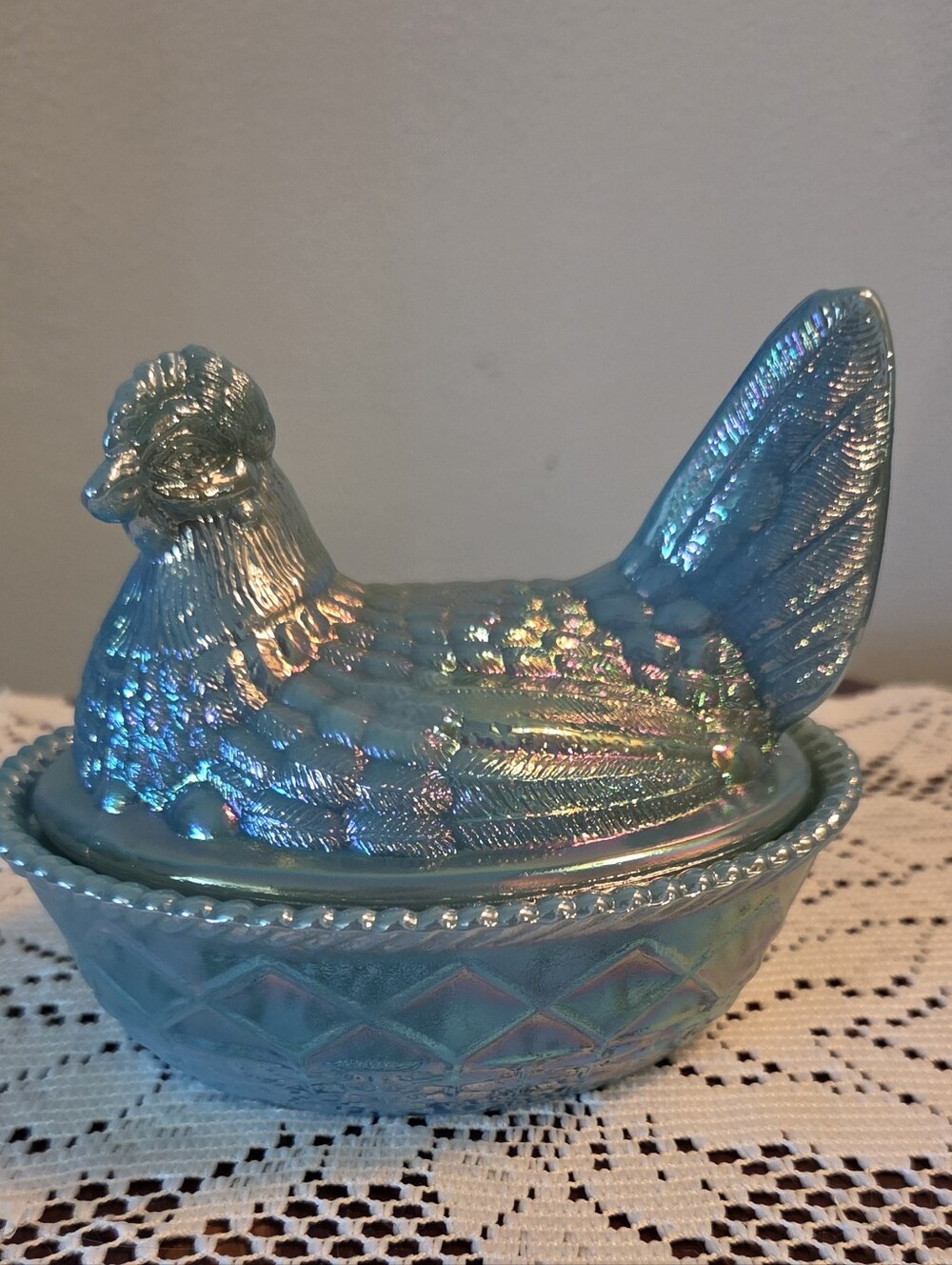 Carnival Georgia Blue Iridescent Hen on Nest 5in Decorative Candy Dish Cottage
